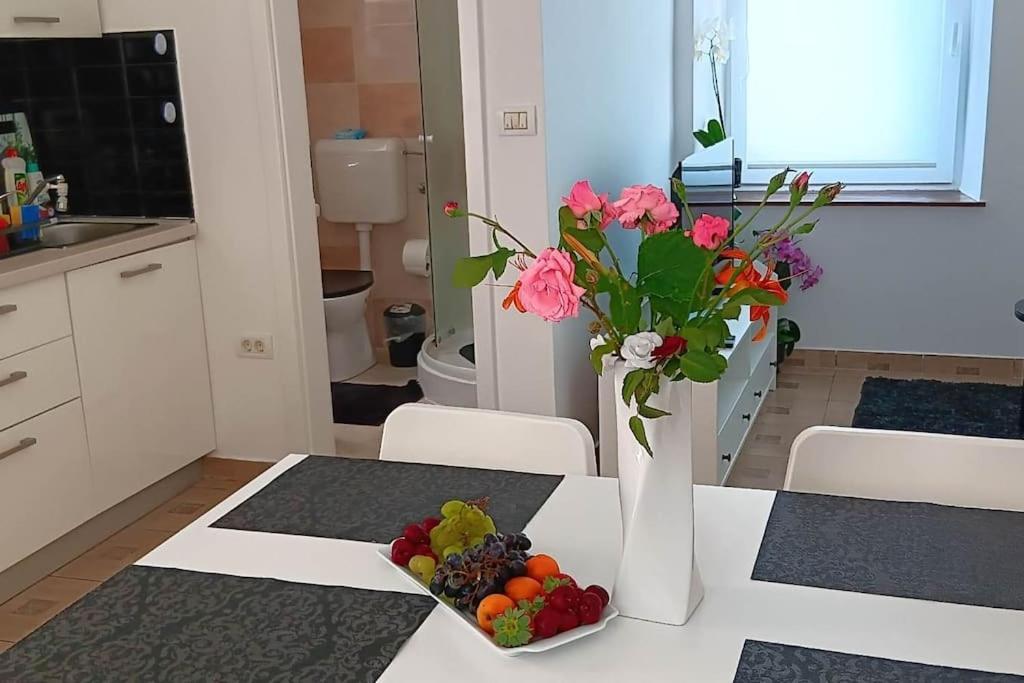Lovely Apartment Morje - Koper Old Town Eksteriør bilde